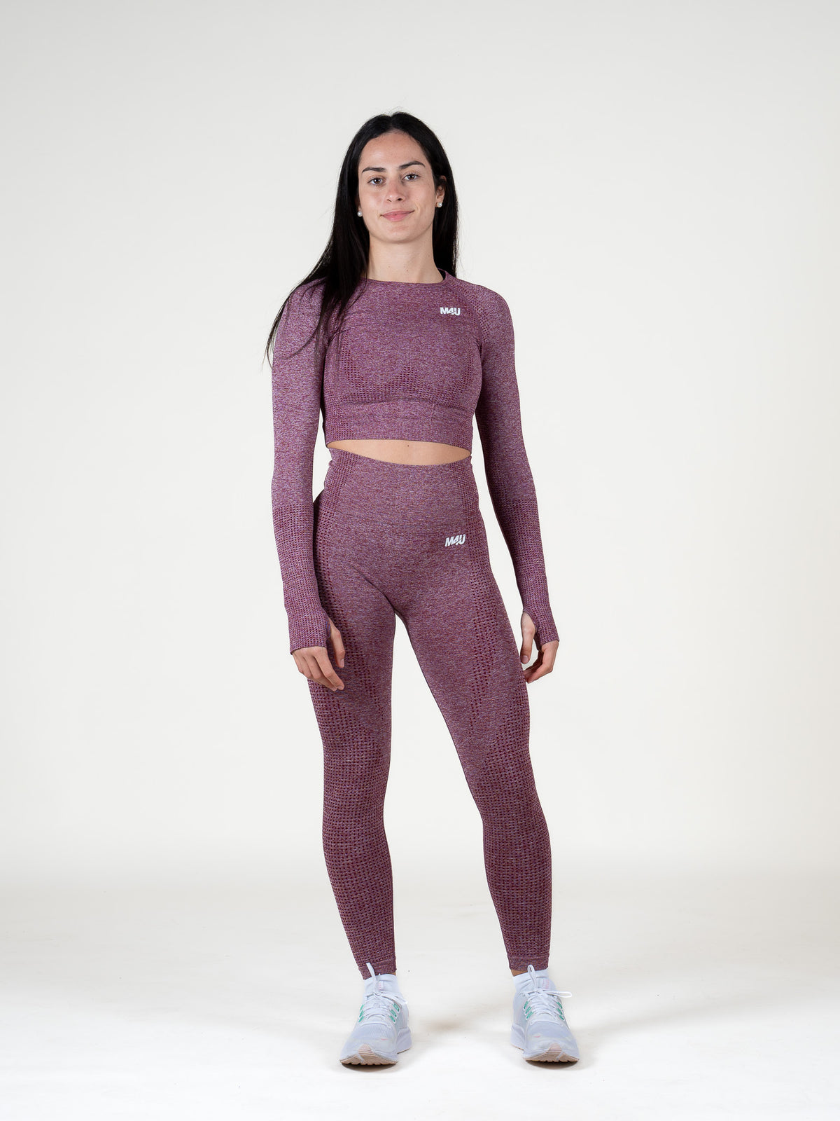 CROP TOP MANGA LARGA ESSENTIAL | GRANATE