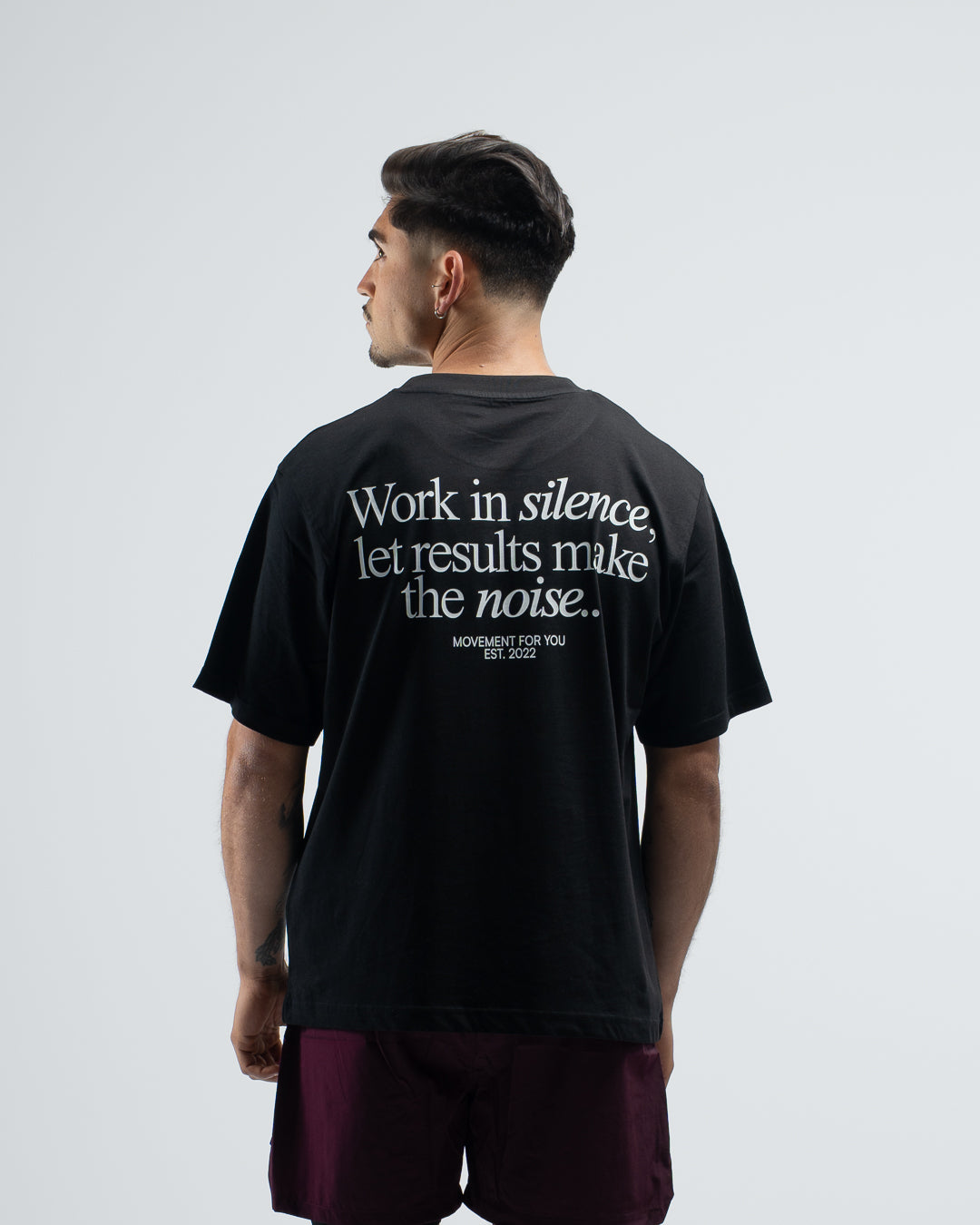 OVERSIZE TRAINING WORK IN SILENCE LET RESULTS BLACK