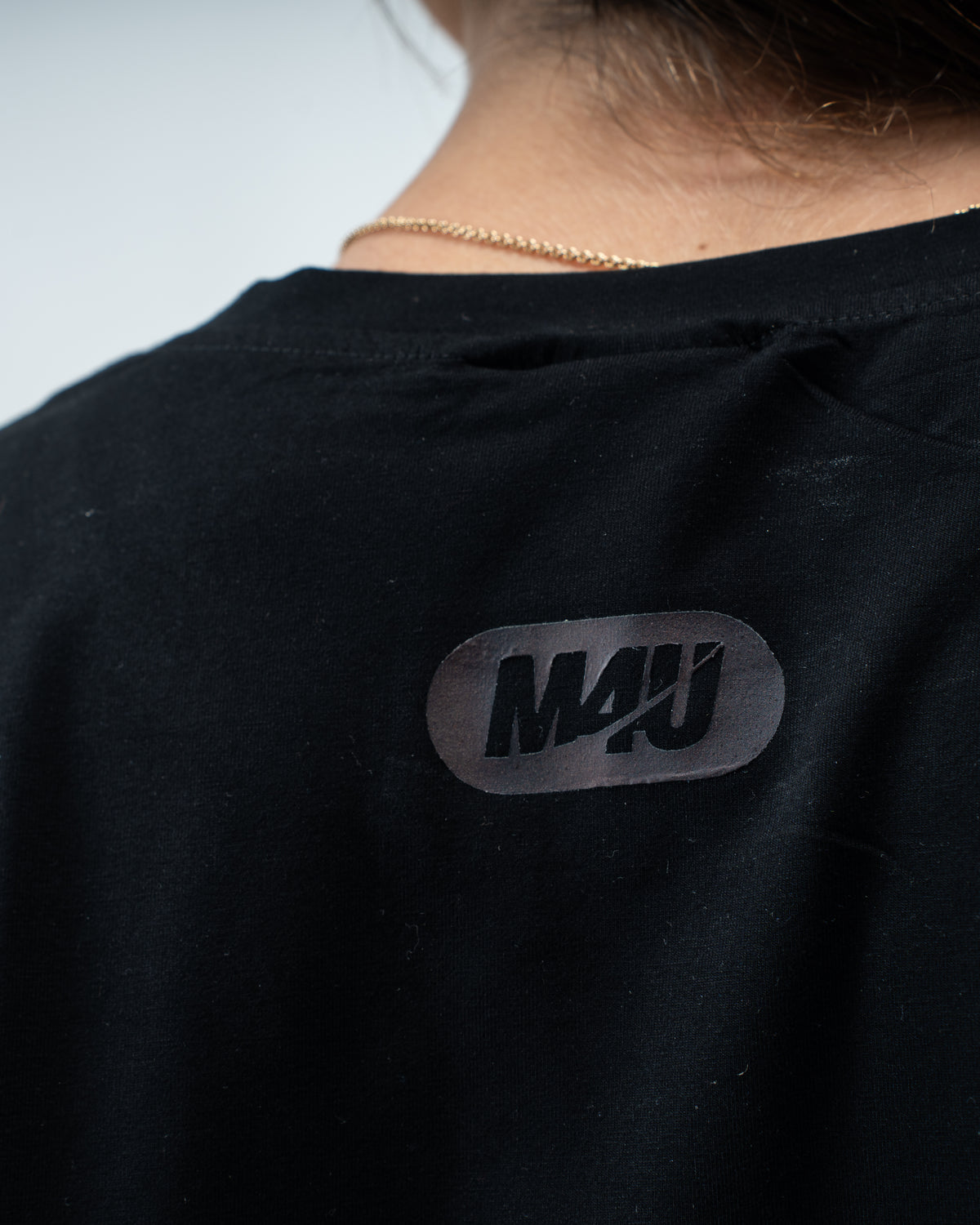 CROP TOP OVERSIZE CAPSULE BLACK