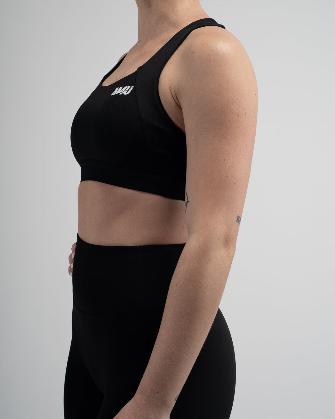 TOP LIMITLESS BLACK