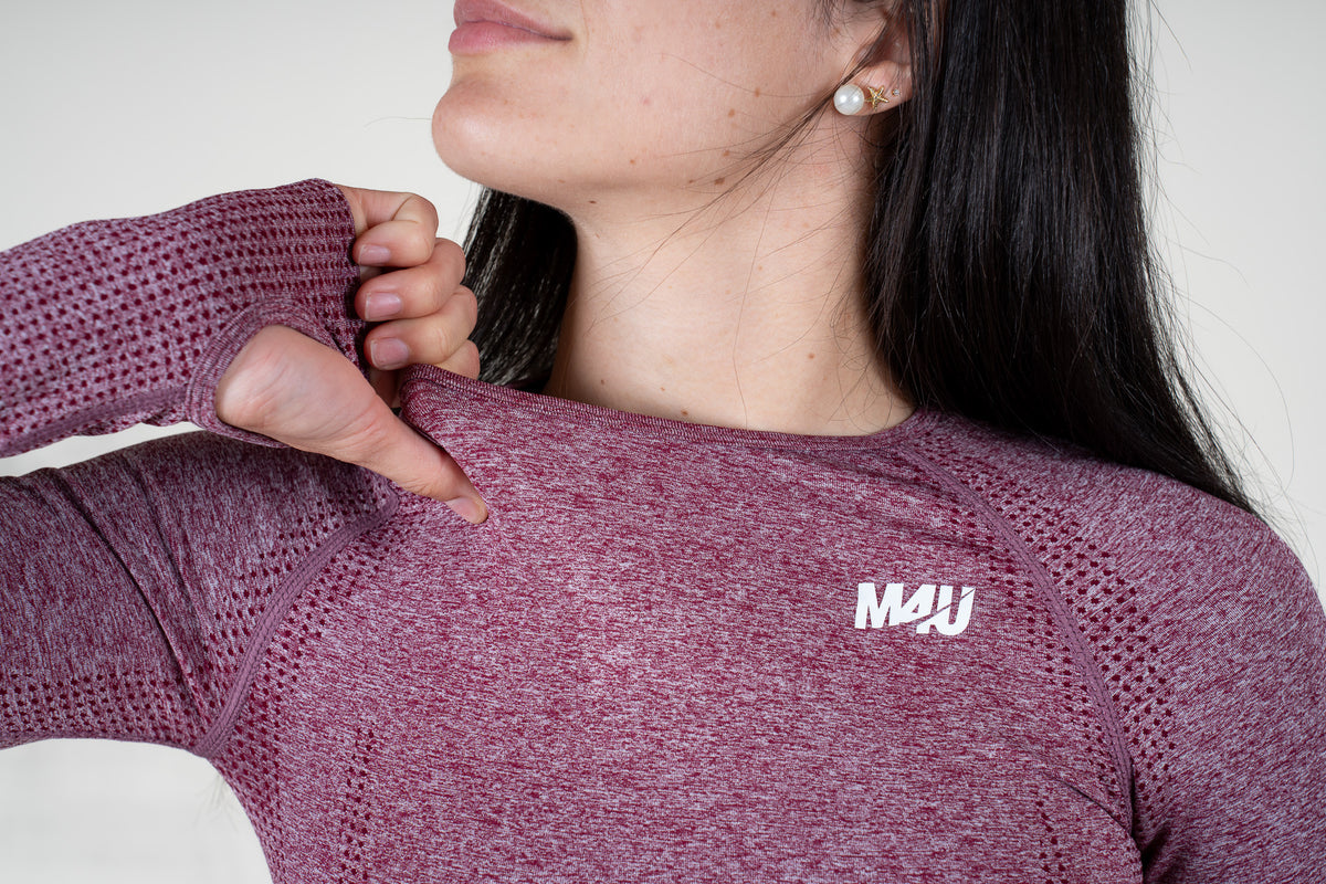 CROP TOP MANGA LARGA ESSENTIAL | GRANATE