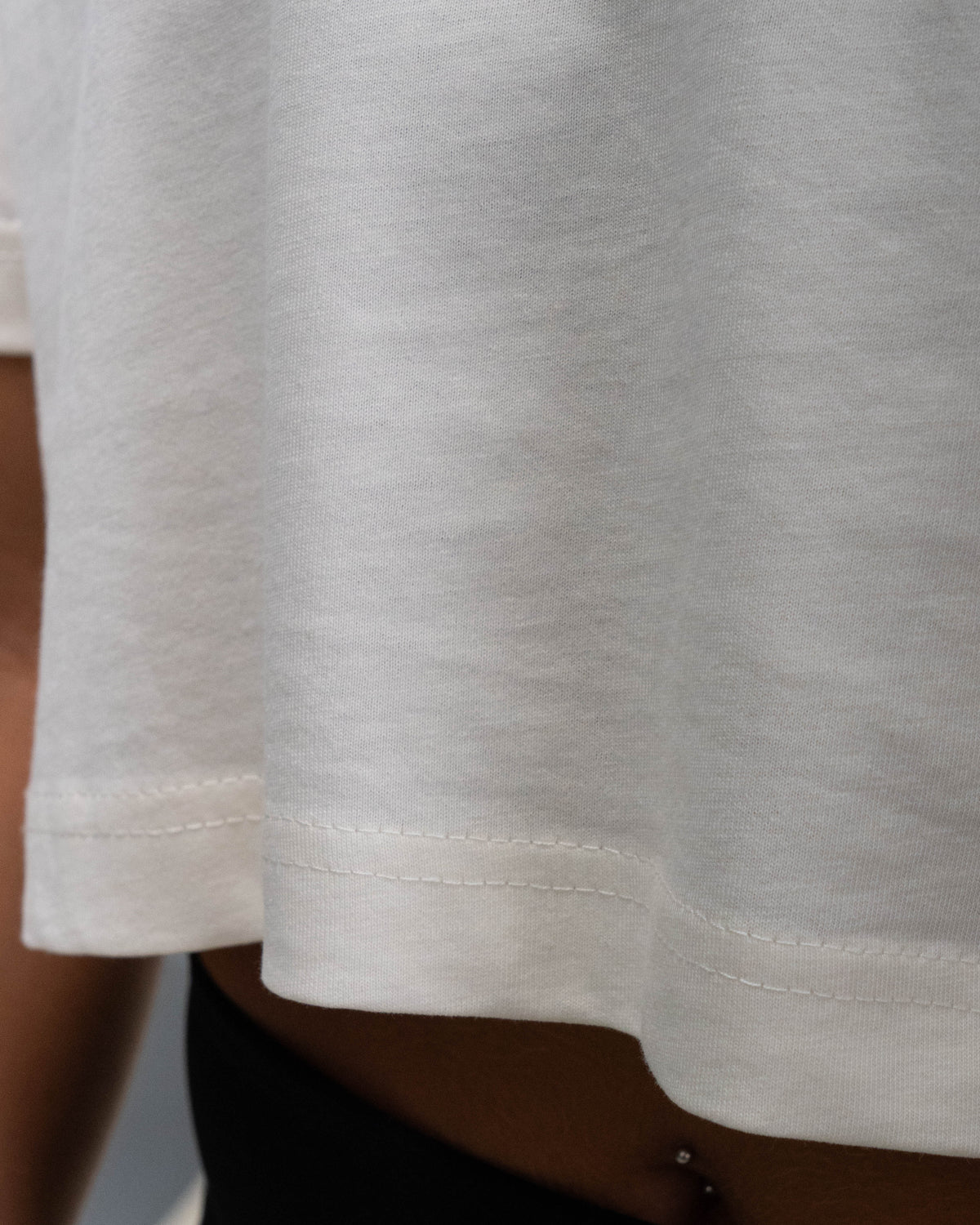 CROP TOP OVERSIZE TRAINING STAR CREAM