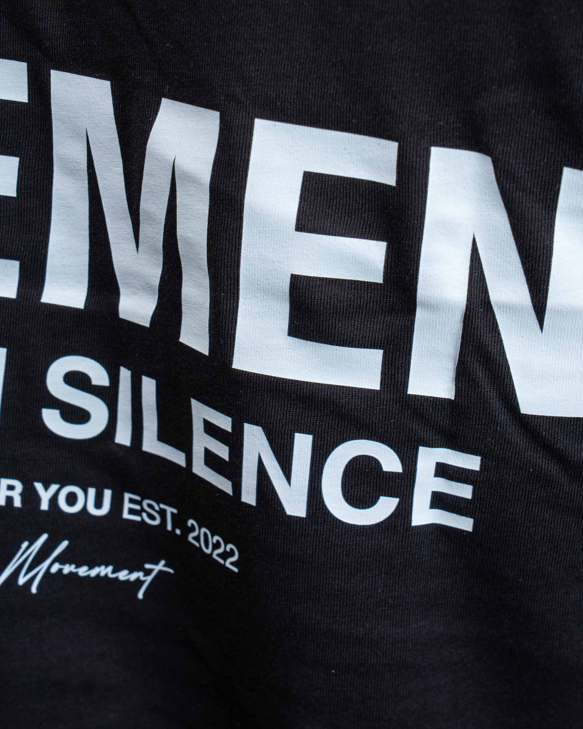 CAMISETA OVERSIZE WORK IN SILENCE BLACK