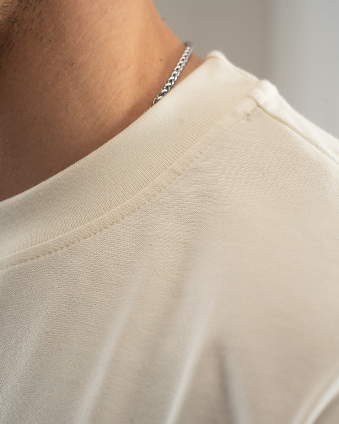 LONGSLEEVE OVERSIZE HOVER CREAM