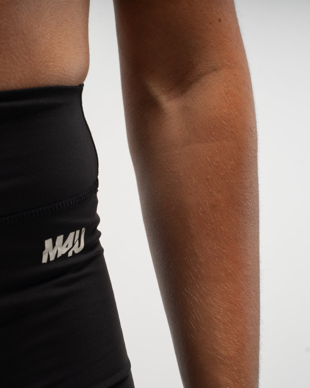 SHORTS FLOW BLACK