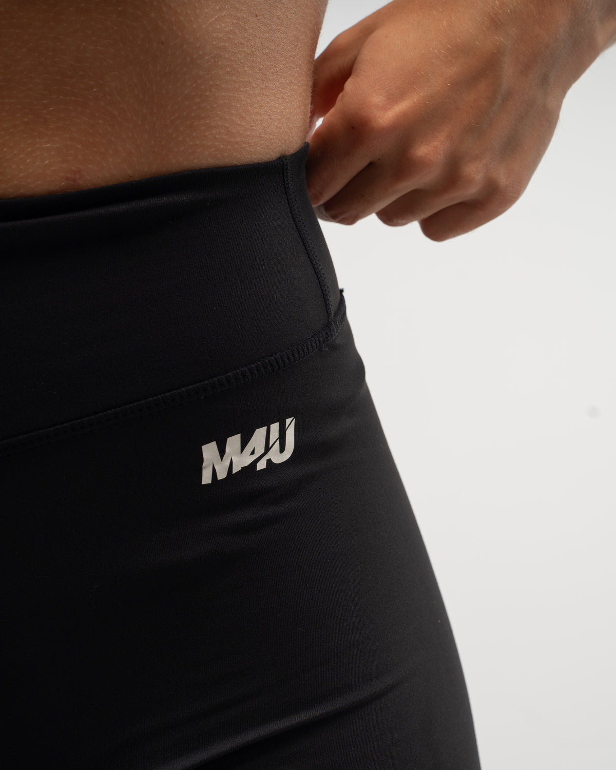 SHORTS FLOW BLACK