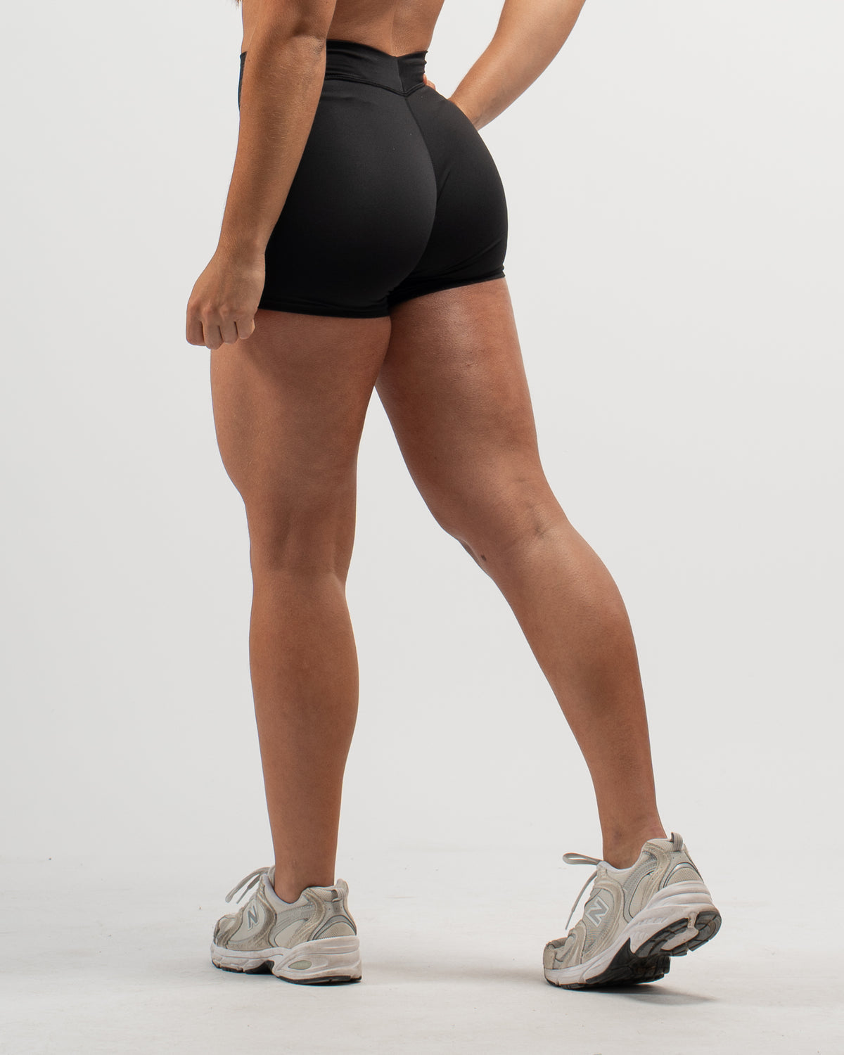 SHORTS FLOW BLACK