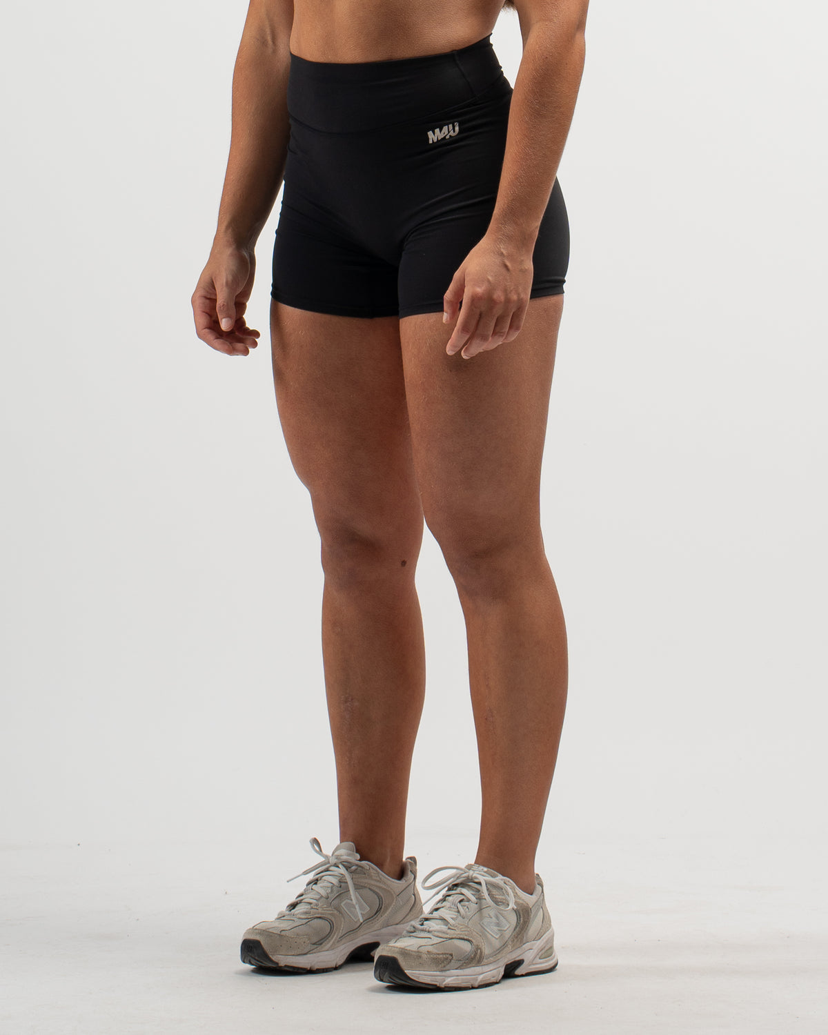 SHORTS FLOW BLACK