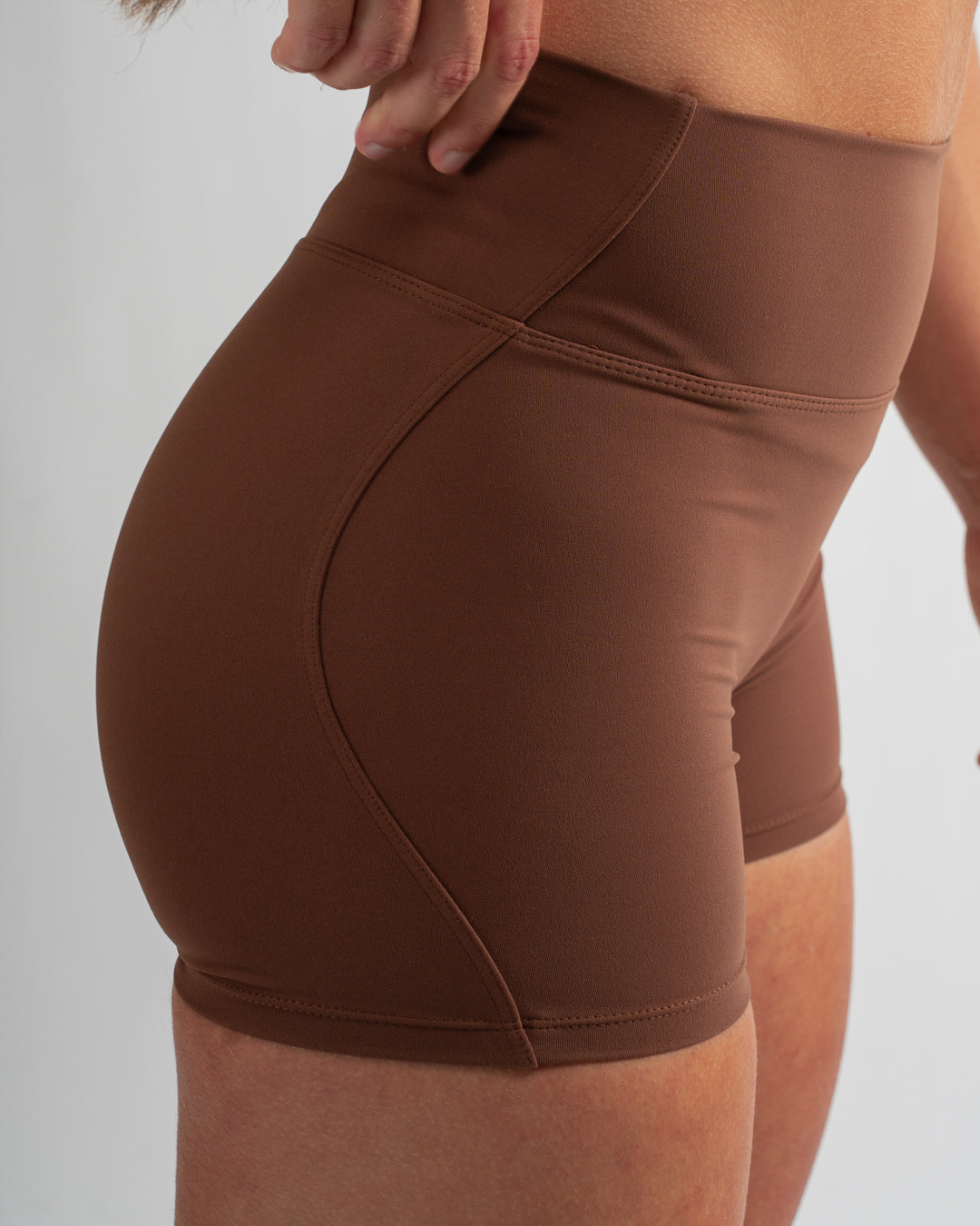 SHORTS MINIMAL CHOCOLATE