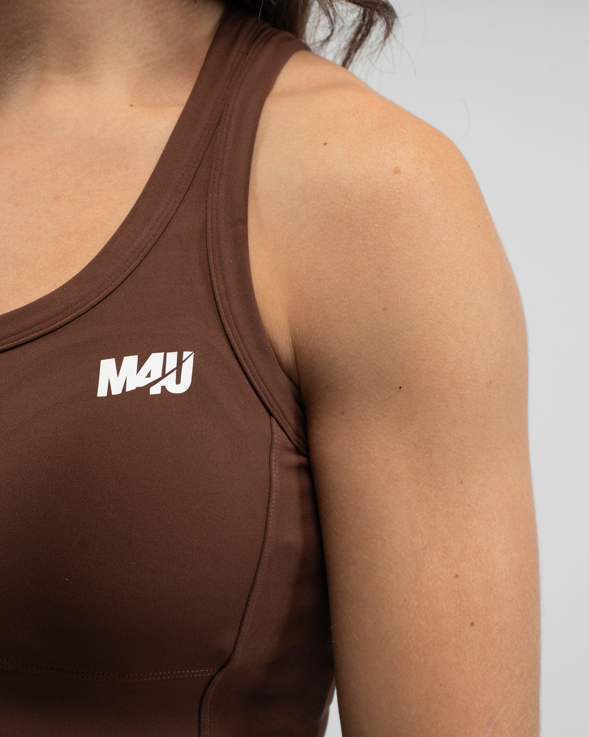 TANK TOP PERFORMANCE CHOCOLATE