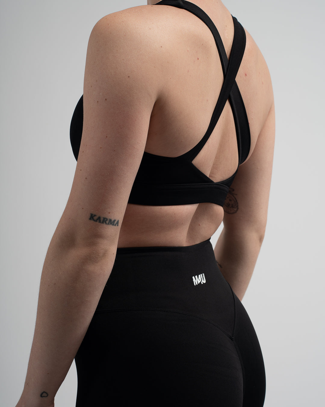 TOP LIMITLESS BLACK