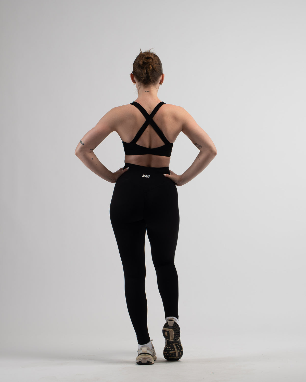 TOP LIMITLESS BLACK